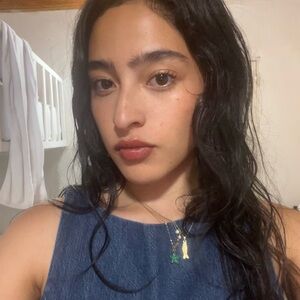 Meet your Posher, Daniella